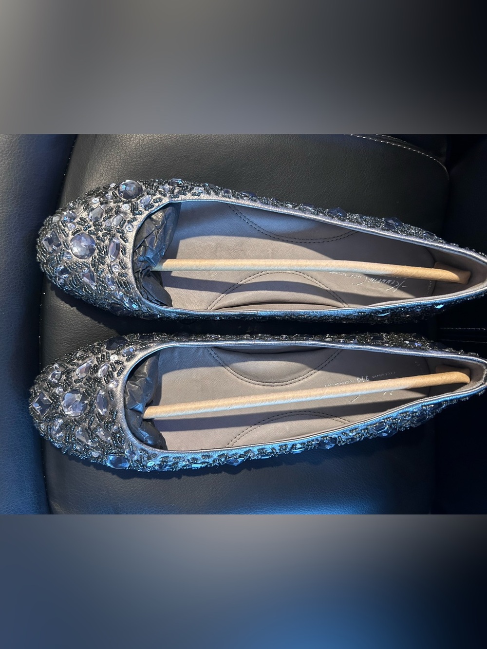 Kenneth Cole 10M NIB Pewter Jeweled Women's Ballet Flats